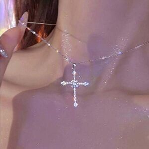 Elegant Silver Cross Pendant Necklace